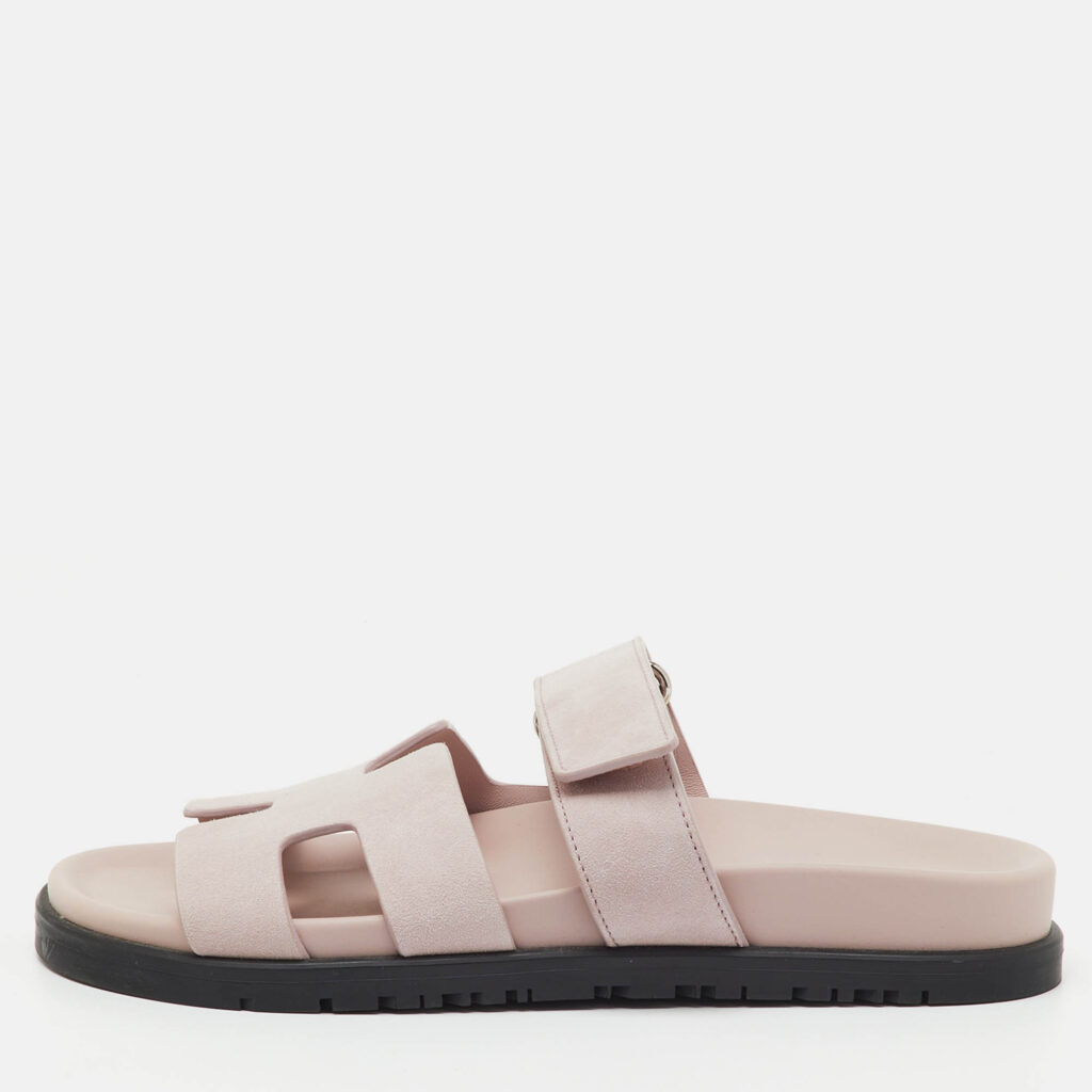 Hermes Pastel Pink Suede Chypre Sandals Size 36 Hermes Pastel Pink Suede Chypre Sandals Size 36
