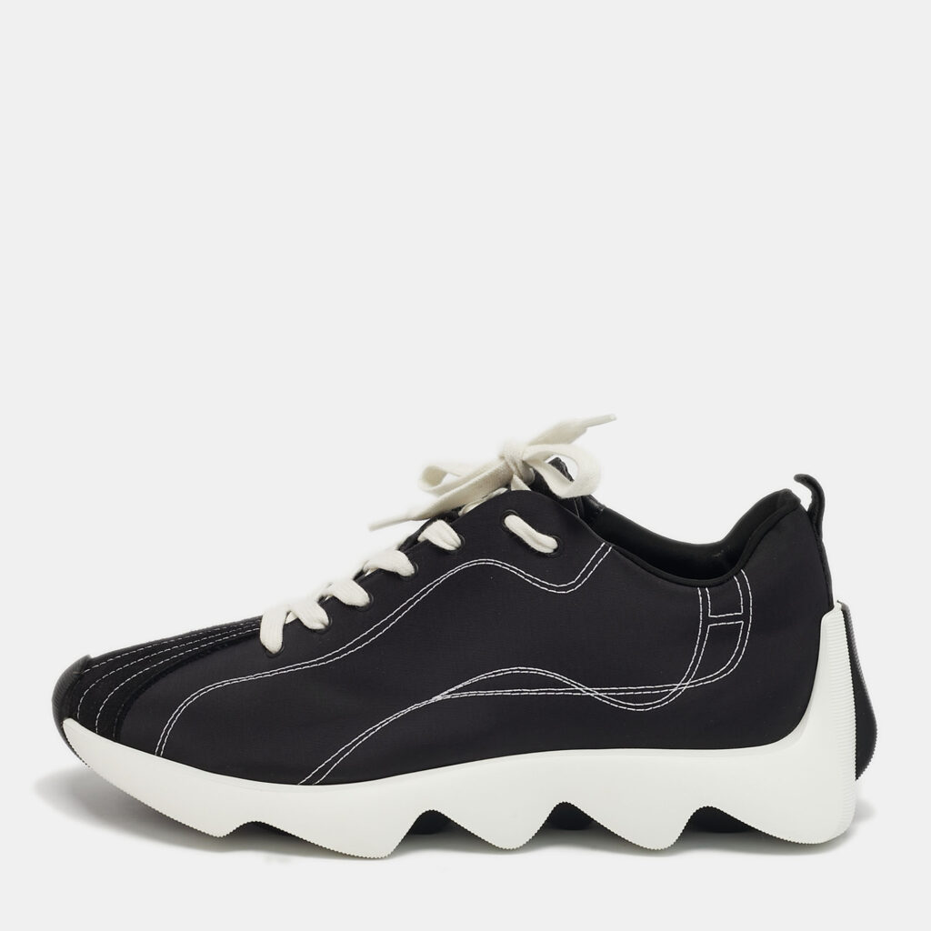 Hermes Envol Size 39 Black Canvas and Suede Low Top Sneakers