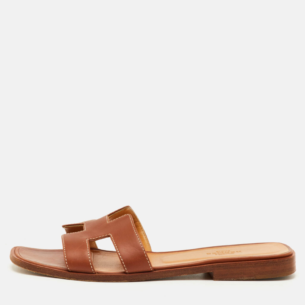 Hermès Oran Size 36.5 Brown Leather Flat Slide Sandals Hermès Oran Size 36.5 Brown Leather Flat Slide Sandals