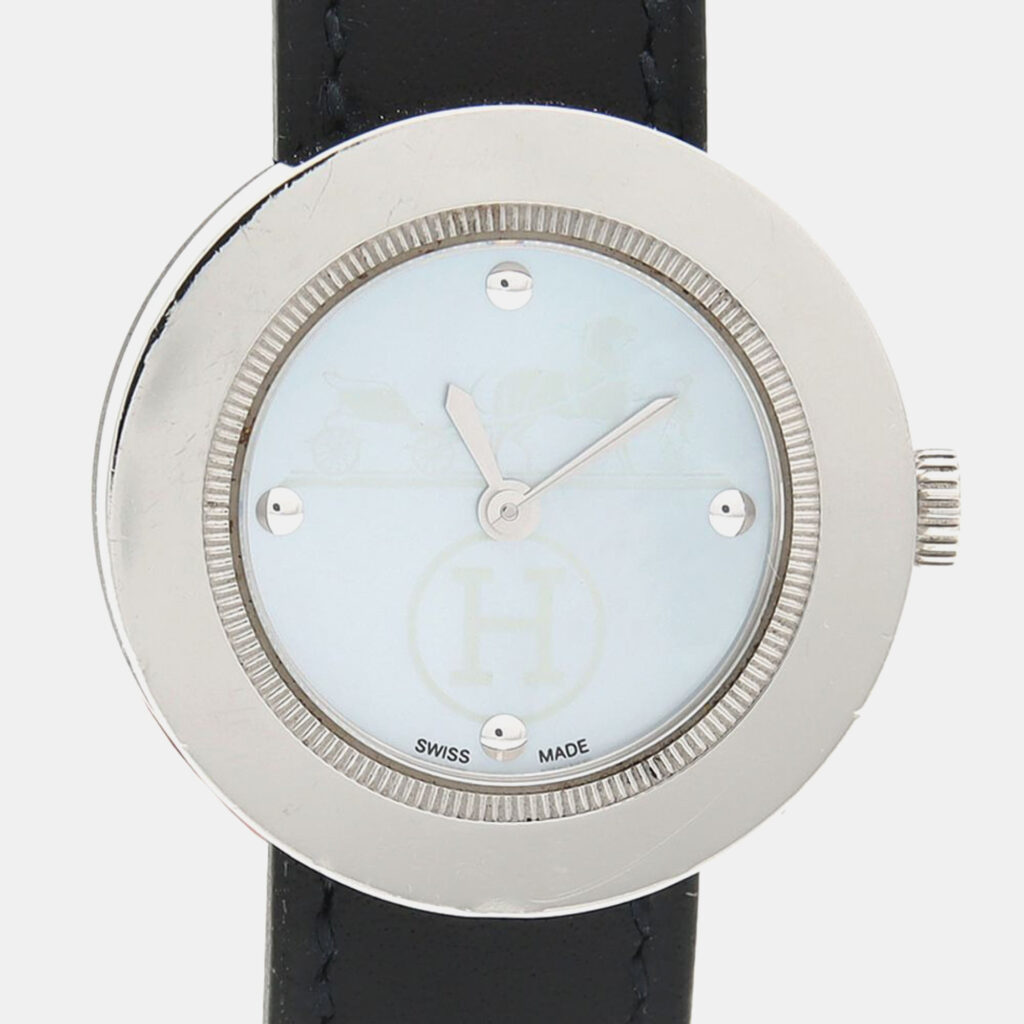Hermes Passe Passe PP1.210 Quartz MOP Stainless Steel Women's Wristwatch 26 mm Hermes Passe Passe PP1.210 Quartz MOP Stainless Steel Women's Wristwatch 26 mm