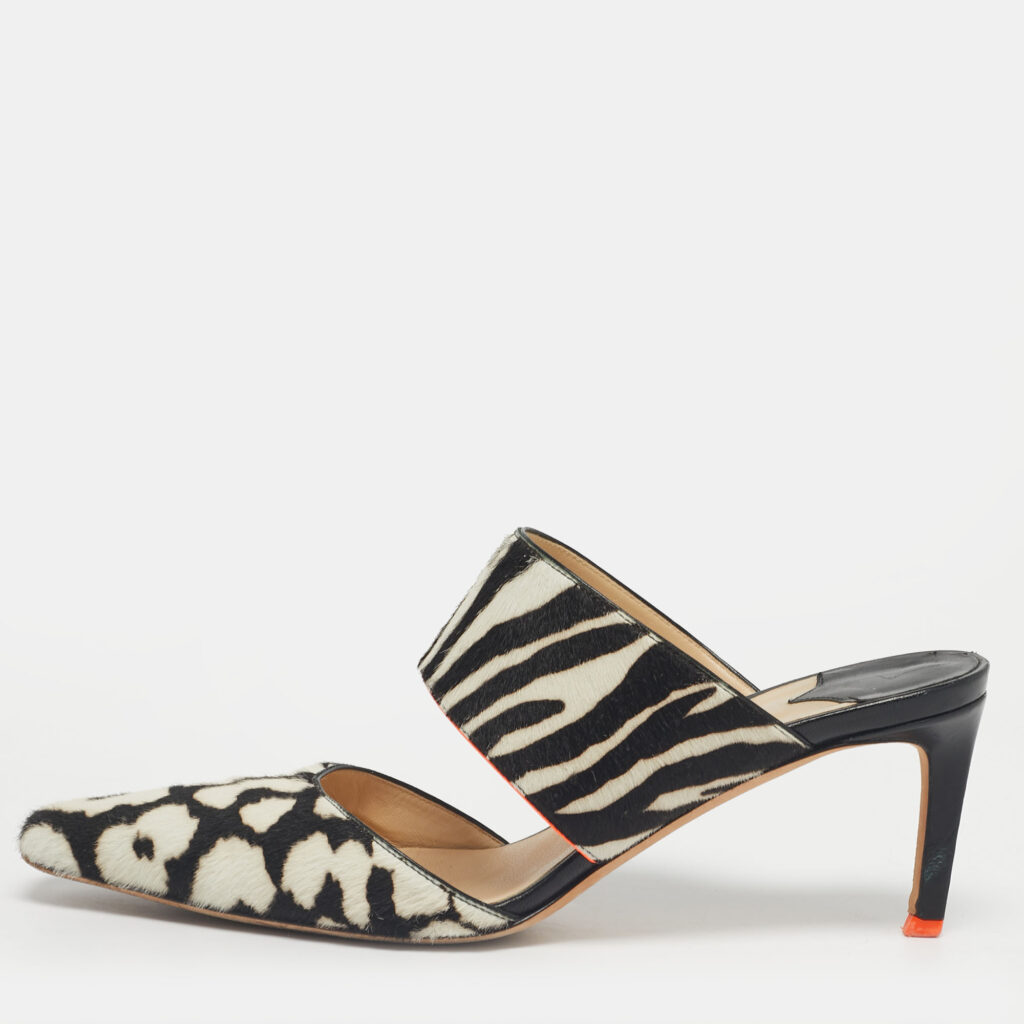 Jimmy Choo White Calf Hair Mules Size 40 Jimmy Choo White Calf Hair Mules Size 40