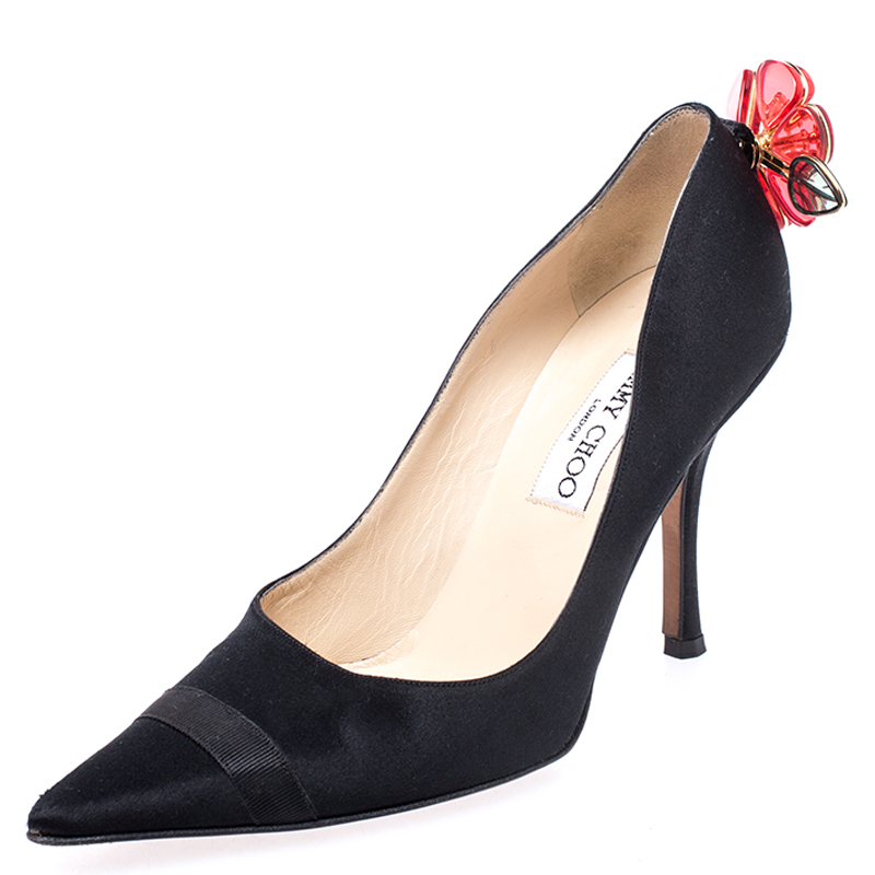 Jimmy Choo Black Satin Plastic Flower Clip Pointed Toe Pumps Size 37 Jimmy Choo Black Satin Plastic Flower Clip Pointed Toe Pumps Size 37