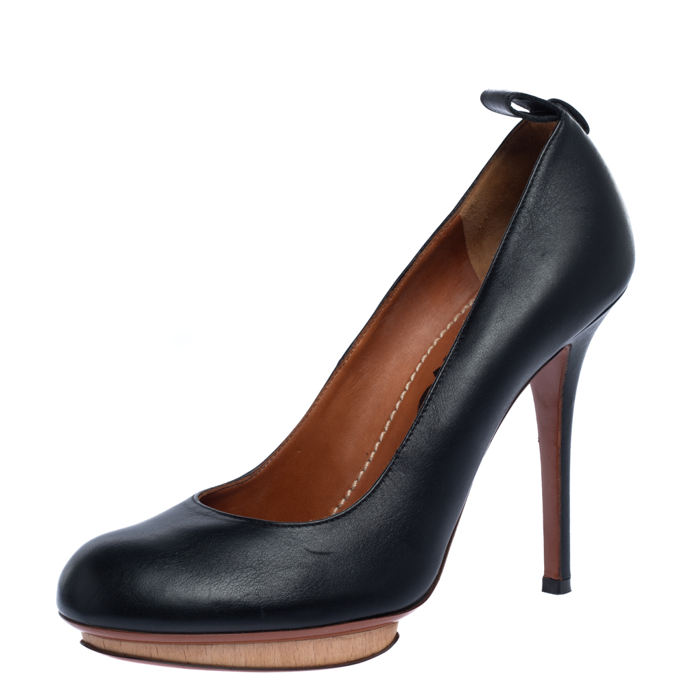 Lanvin Black Leather ETE 2010 Platform Pumps Size 37.5 Lanvin Black Leather ETE 2010 Platform Pumps Size 37.5