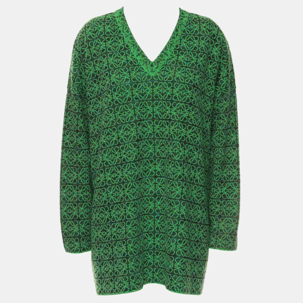Loewe Green Oversized Anagram V-Neck Sweater XS Loewe Green Oversized Anagram V-Neck Sweater XS