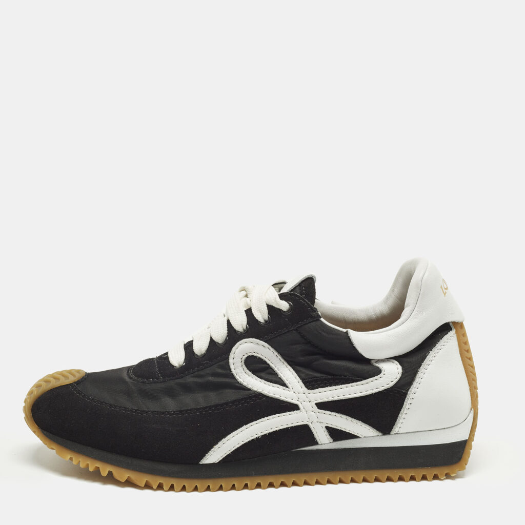luxury-women-loewe-used-shoes-p1245697-001.jpg Loewe Flow logo Size 36 Black Nylon and Suede Lace Up Sneakers