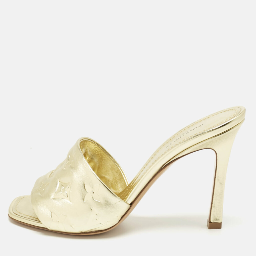 Louis Vuitton Gold Monogram Embossed Leather Revival Slide Sandals Size 38 Louis Vuitton Gold Monogram Embossed Leather Revival Slide Sandals Size 38
