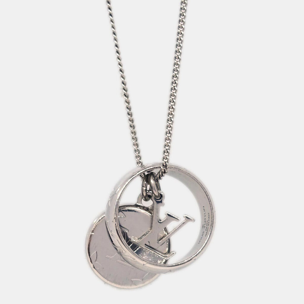 Louis Vuitton Ring Silver Metal Necklace Louis Vuitton Ring Silver Metal Necklace