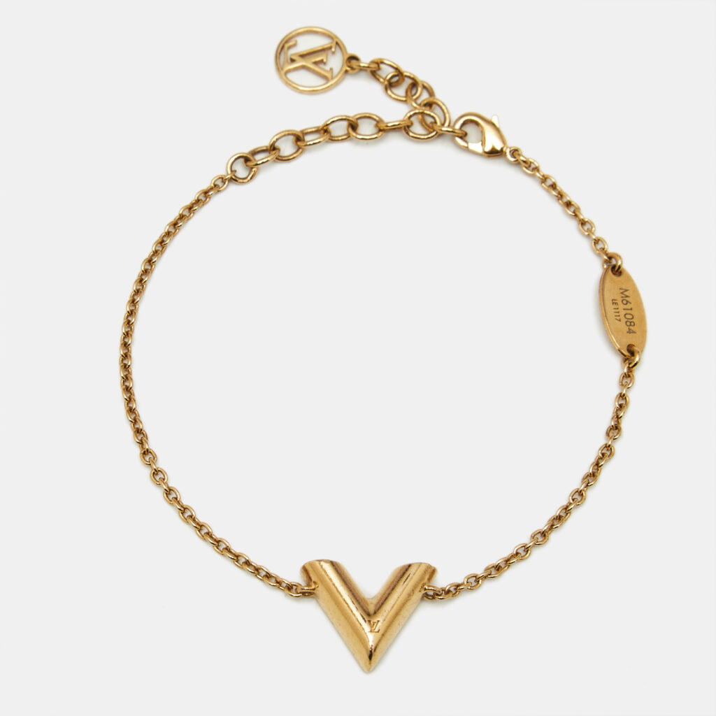 luxury-women-louis-vuitton-used-accessories-p1237239-002.jpg Louis Vuitton Essential V Gold Tone Bracelet