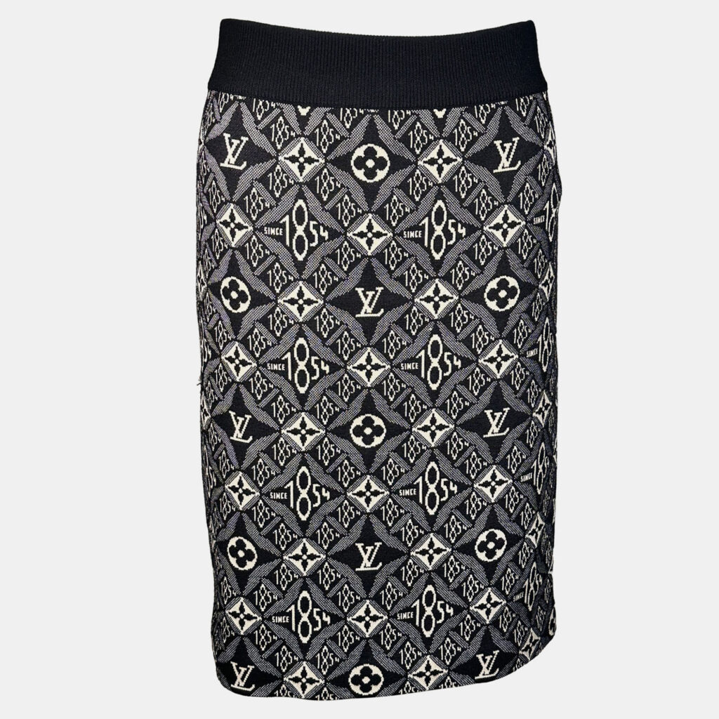 Louis Vuitton Black Monogram Skirt 1854 Retro Feel Louis Vuitton Black Monogram Skirt 1854 Retro Feel