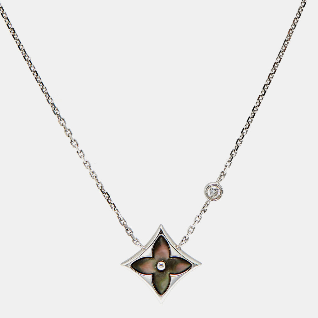 Louis Vuitton Blossom BB Grey Mother of Pearl 18k White Gold Necklace