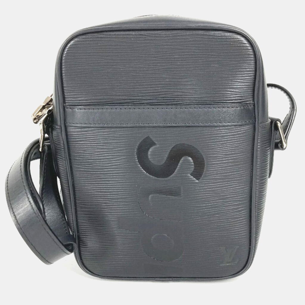 Louis Vuitton Danube Black Epi Leather Crossbody Bag Louis Vuitton Danube Black Epi Leather Crossbody Bag