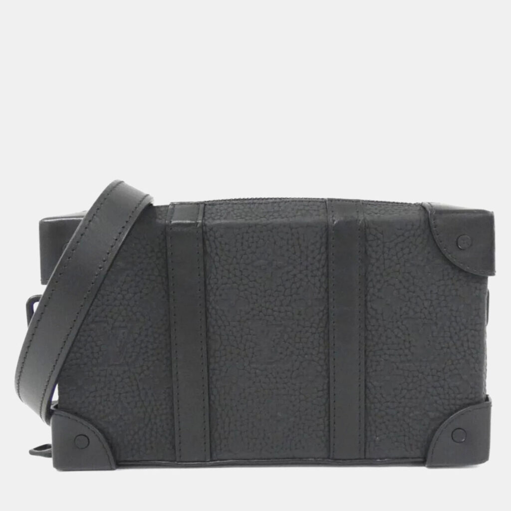Louis Vuitton Soft Trunk Wallet Black Taurillon Monogram Leather Shoulder Bag Louis Vuitton Soft Trunk Wallet Black Taurillon Monogram Leather Shoulder Bag