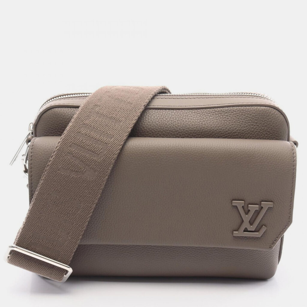 Louis Vuitton Fastline Messenger Brown Aerogram Leather Crossbody Shoulder Bag Louis Vuitton Fastline Messenger Brown Aerogram Leather Crossbody Shoulder Bag