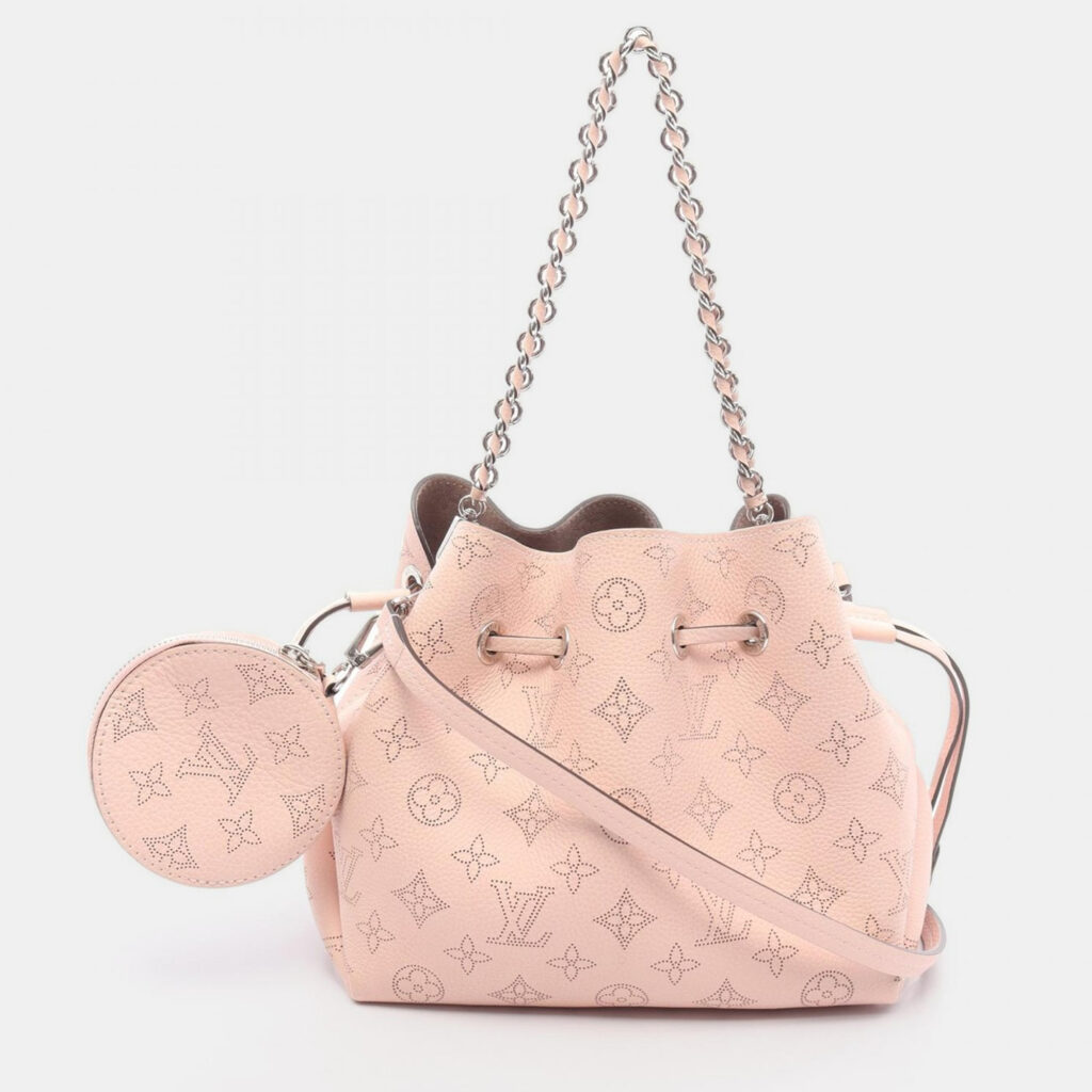 Louis Vuitton Bella Mahina Leather Rose Jasmine Chain Shoulder Handbag Louis Vuitton Bella Mahina Leather Rose Jasmine Chain Shoulder Handbag