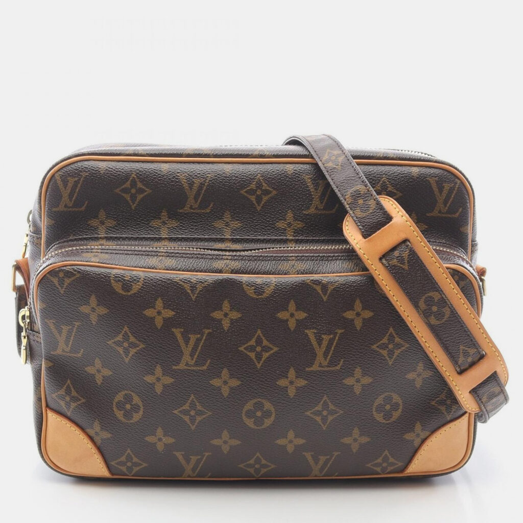 Louis Vuitton Nile Crossbody Shoulder Bag Monogram Canvas Louis Vuitton Nile Crossbody Shoulder Bag Monogram Canvas