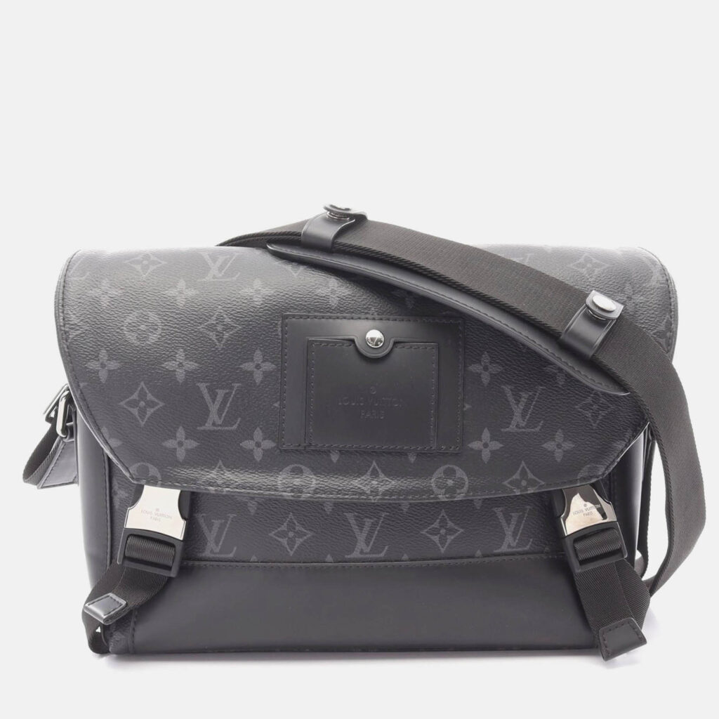 Louis Vuitton Messenger Voyage Pm Shoulder Bag Monogram Eclipse Black Louis Vuitton Messenger Voyage Pm Shoulder Bag Monogram Eclipse Black