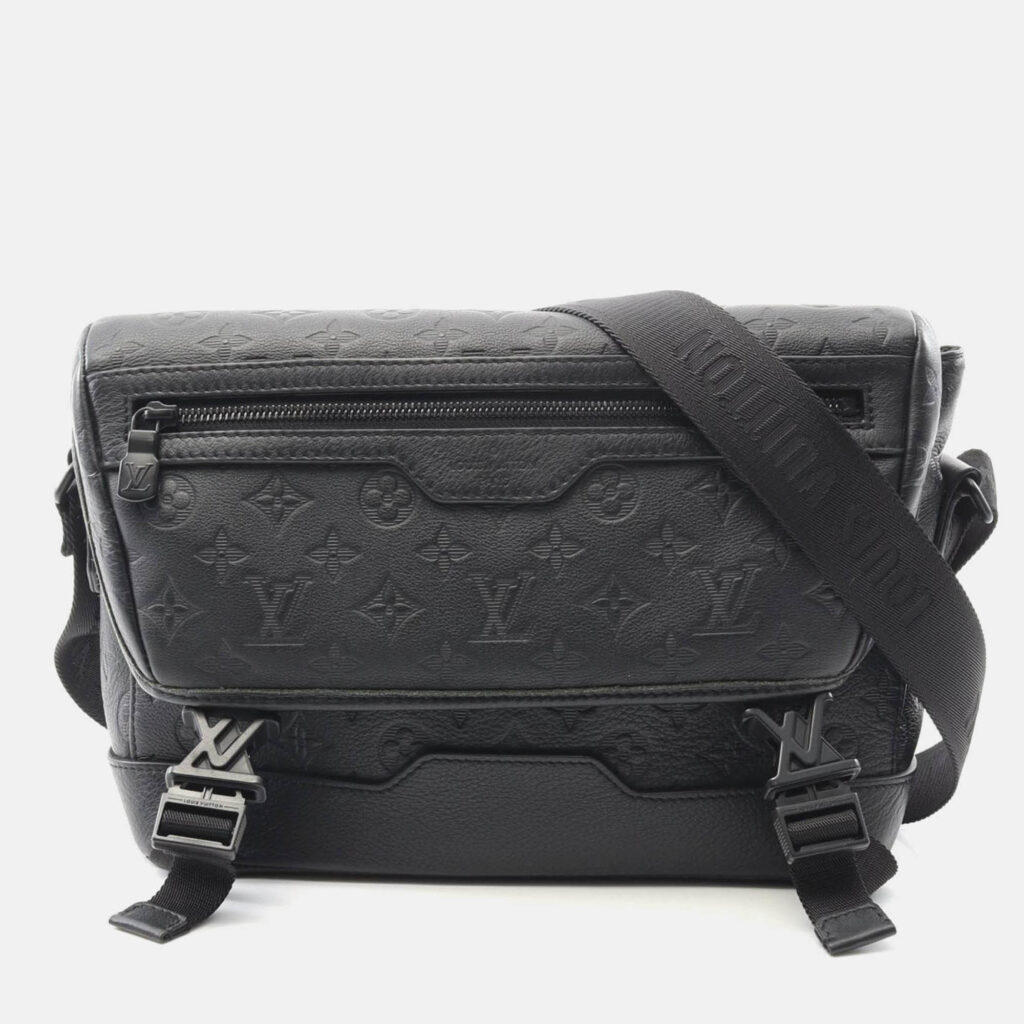 Louis Vuitton Messenger Voyage Pm Shoulder Bag Monogram Shadow Noir Louis Vuitton Messenger Voyage Pm Shoulder Bag Monogram Shadow Noir