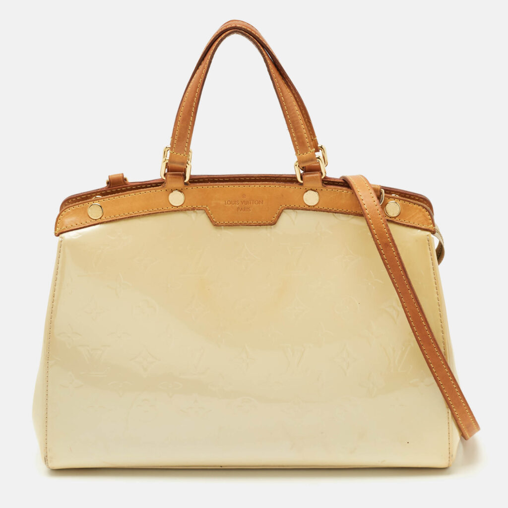 Louis Vuitton Blanc Corail Monogram Vernis Brea MM Bag Louis Vuitton Blanc Corail Monogram Vernis Brea MM Bag