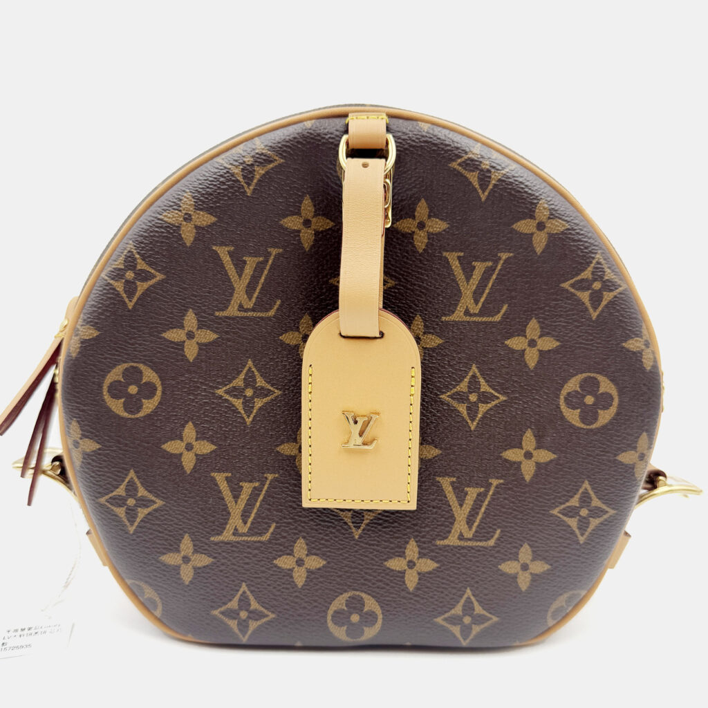 Louis Vuitton Monogram Boite Chapeau Souple MM Shoulder Bag Louis Vuitton Monogram Boite Chapeau Souple MM Shoulder Bag