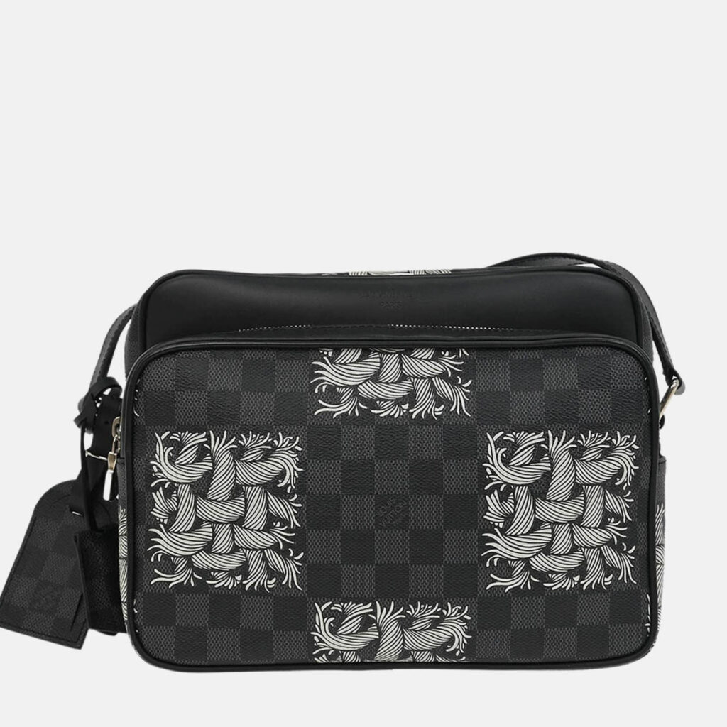 Louis Vuitton Nile PM Damier Graphite Shoulder Bag Louis Vuitton Nile PM Damier Graphite Shoulder Bag