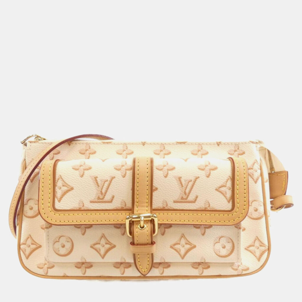 Louis Vuitton Fall for You Maxi Pochette Accessoires Monogram Canvas Shoulder Bag Louis Vuitton Fall for You Maxi Pochette Accessoires Monogram Canvas Shoulder Bag