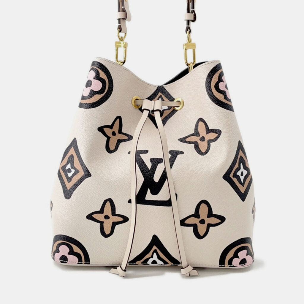 Louis Vuitton NeoNoe Wild at Heart Monogram Giant Handbag Louis Vuitton NeoNoe Wild at Heart Monogram Giant Handbag