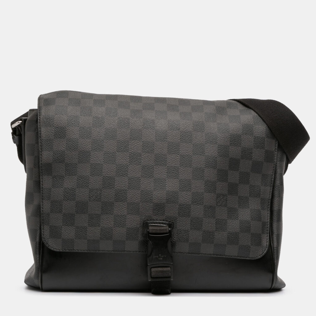 Louis Vuitton Black Damier Graphite Skyline Messenger MM Louis Vuitton Black Damier Graphite Skyline Messenger MM
