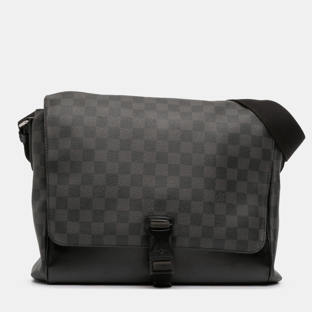 Louis Vuitton Black Damier Graphite Skyline Messenger MM Louis Vuitton Black Damier Graphite Skyline Messenger MM