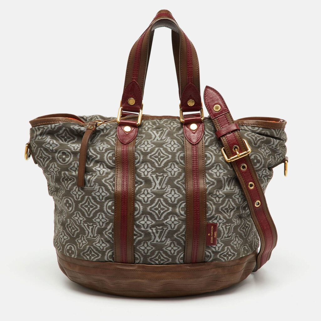 luxury-women-louis-vuitton-used-handbags-p1229828-013.jpg Louis Vuitton Grey/Khaki Monogram Jacquard Fabric and Leather Limited Edition Aviator Bag