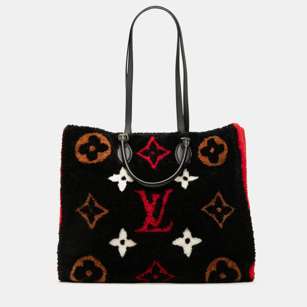 Louis Vuitton Onthego GM Monogram Giant Shearling Teddy Tote Bag Louis Vuitton Onthego GM Monogram Giant Shearling Teddy Tote Bag