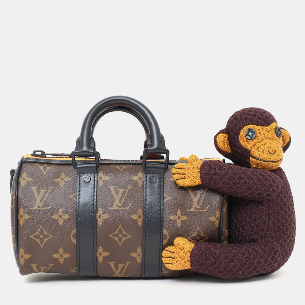 luxury-women-louis-vuitton-used-handbags-p1247741-007.jpg Louis Vuitton 2021 Monogram Keepall X-Small Monkey Puppet LV Friends