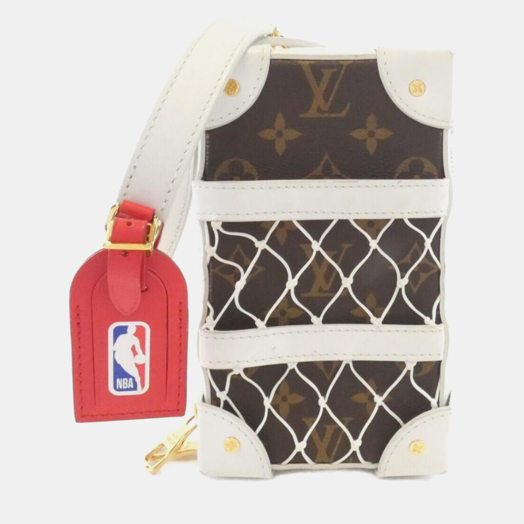 Louis Vuitton Monogram (Lvxnba) Soft Trunk Phone Box Shoulder Bag Louis Vuitton Monogram (Lvxnba) Soft Trunk Phone Box Shoulder Bag