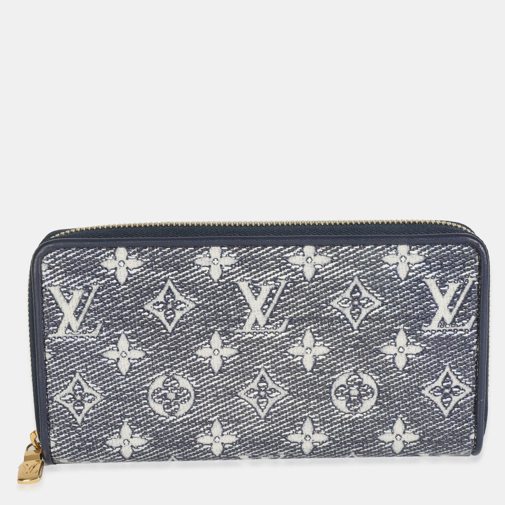 Louis Vuitton Blue Holographic Monogram Zippy Wallet Louis Vuitton Blue Holographic Monogram Zippy Wallet