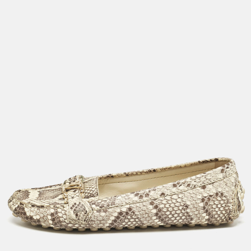 luxury-women-louis-vuitton-used-shoes-p1144800-010-1.jpg Louis Vuitton Cream Python Monte Carlo Loafers Size 38.5
