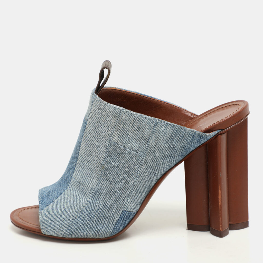 luxury-women-louis-vuitton-used-shoes-p1145846-004-1.jpg Louis Vuitton Faded Blue Patchwork Denim Flower Heel Mules Size 37
