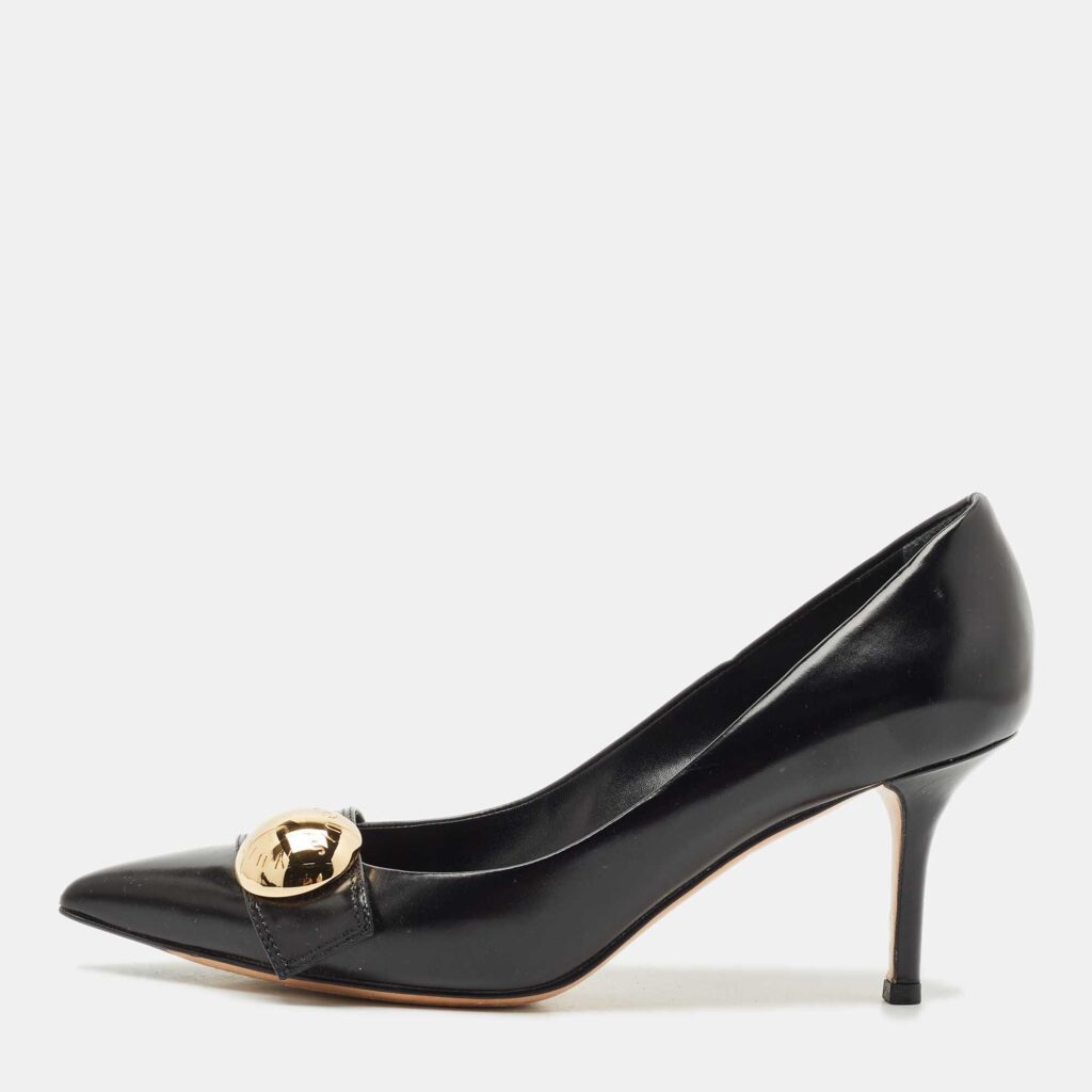 Louis Vuitton Black Leather Bow Pumps Size 38 Louis Vuitton Black Leather Bow Pumps Size 38