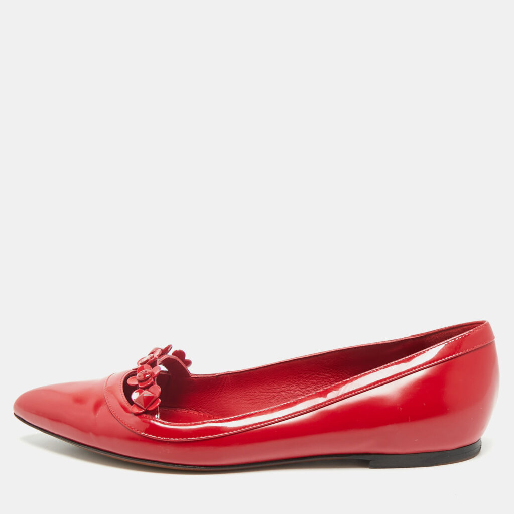 Louis Vuitton Red Patent and Leather Floral Ballet Flats Size 38 Louis Vuitton Red Patent and Leather Floral Ballet Flats Size 38