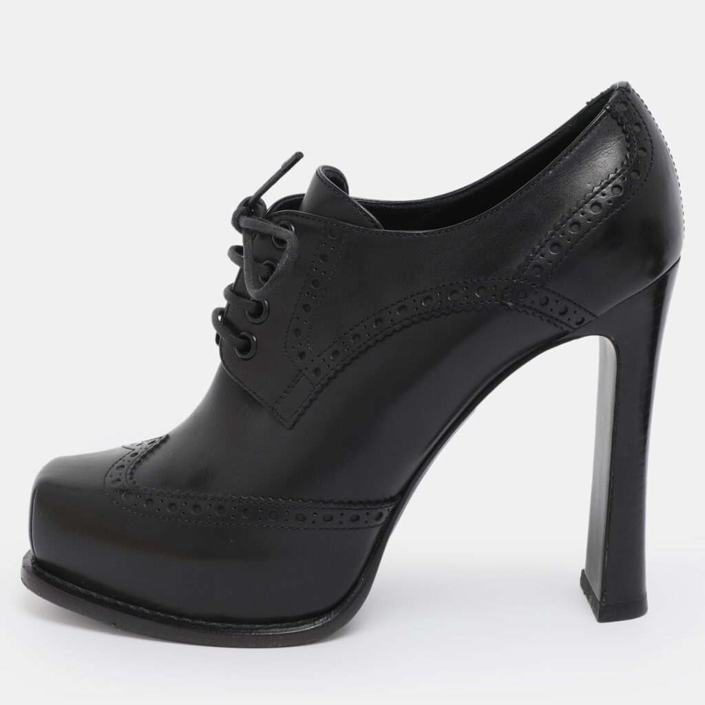 Louis Vuitton Black Leather Brogue Derby Lace Up Platform Booties Size 38.5 Louis Vuitton Black Leather Brogue Derby Lace Up Platform Booties Size 38.5