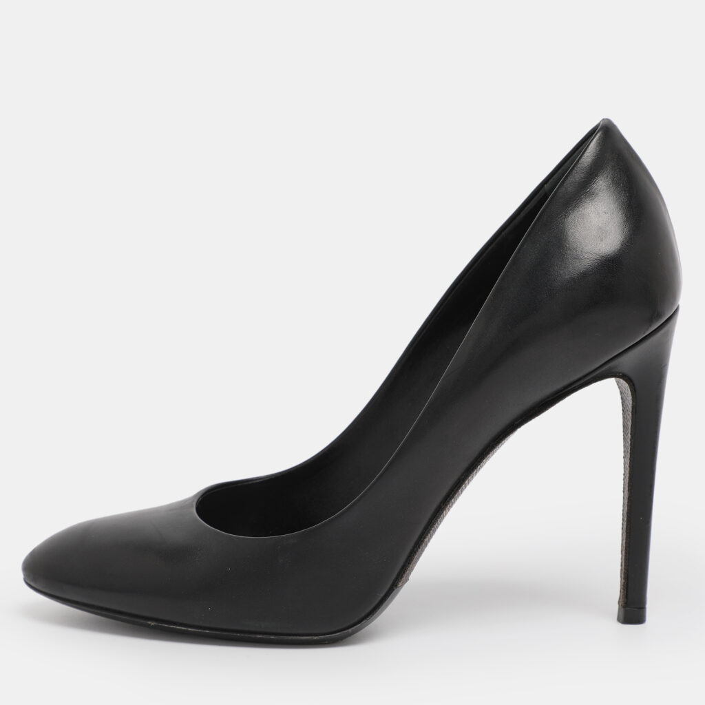 Louis Vuitton Black Leather Pumps Size 37.5