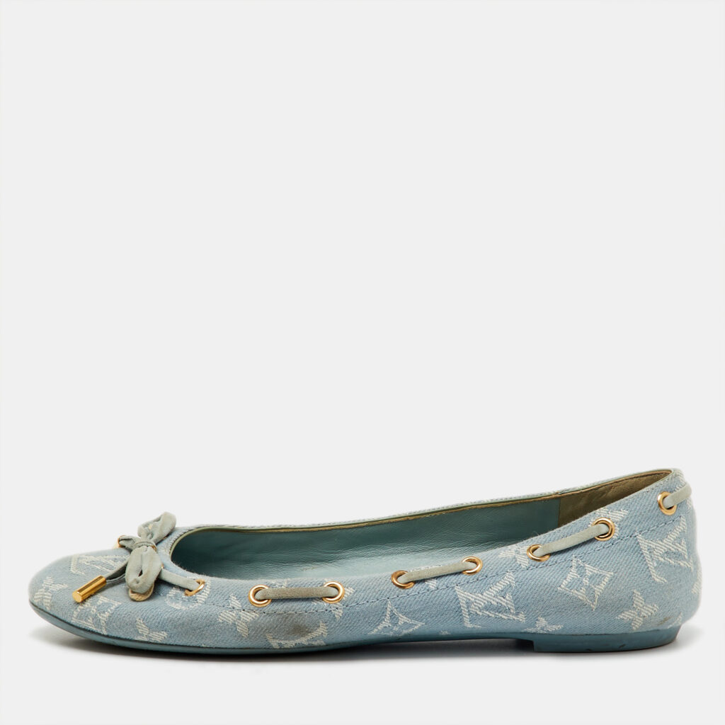 Louis Vuitton Light Blue Monogram Denim Oasis Ballet Flats Size 38.5 Louis Vuitton Light Blue Monogram Denim Oasis Ballet Flats Size 38.5
