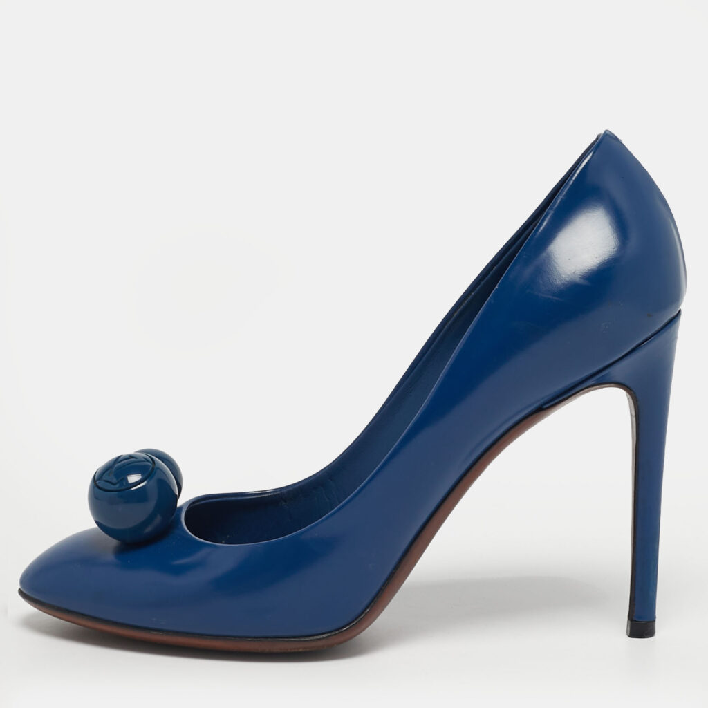 Louis Vuitton Blue Leather Betty Embellished Pumps Size 37.5 Louis Vuitton Blue Leather Betty Embellished Pumps Size 37.5