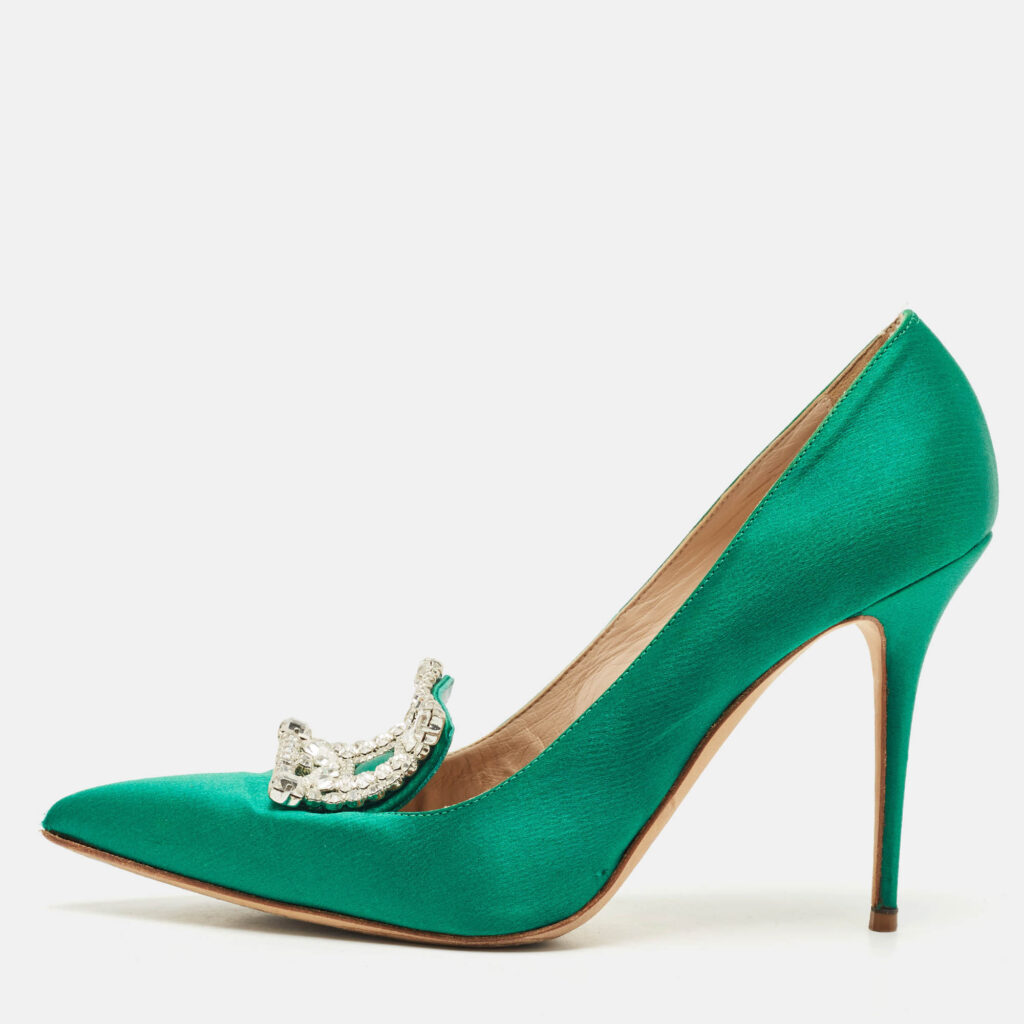 Manolo Blahnik Green Satin Crystal Embellished Borlak Pumps Size 39.5 Manolo Blahnik Green Satin Crystal Embellished Borlak Pumps Size 39.5