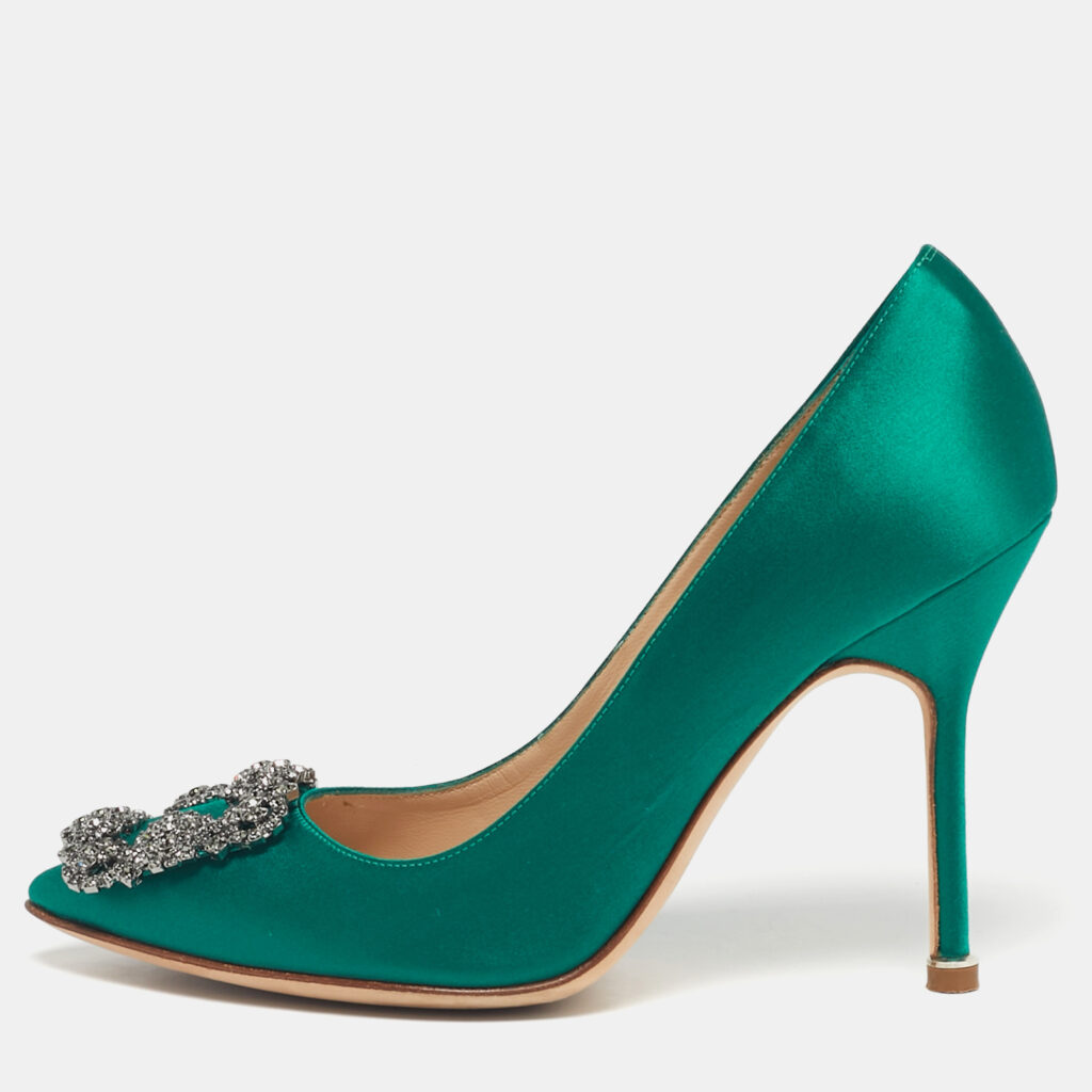 Manolo Blahnik Green Satin Hangisi Pumps Size 36 Manolo Blahnik Green Satin Hangisi Pumps Size 36