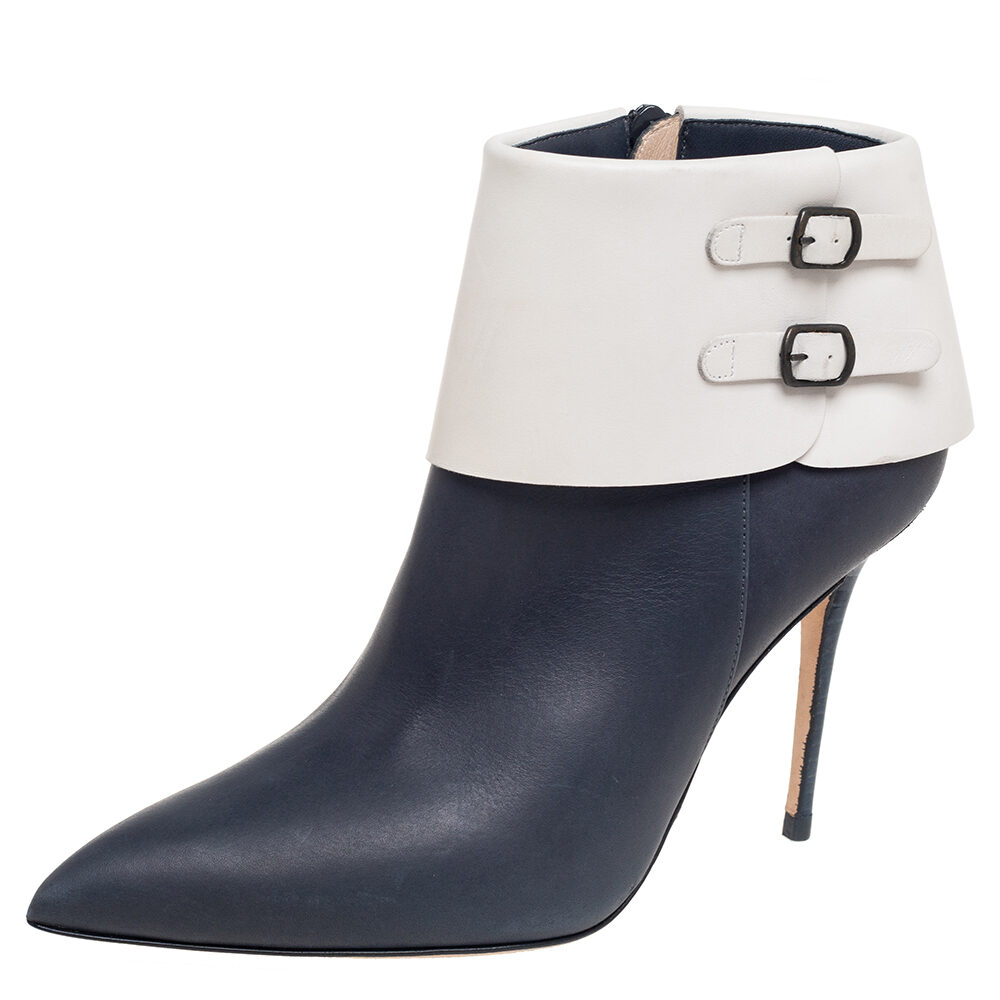 Manolo Blahnik Blue/White Leather Buckle Pointed Toe Ankle Boots Size 36 Manolo Blahnik Blue/White Leather Buckle Pointed Toe Ankle Boots Size 36