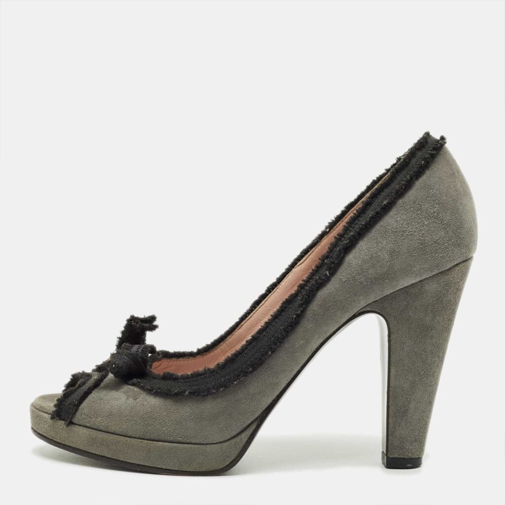 Marc by Marc Jacobs Grey Suede Bow Peep Toe Pumps Size 37 Marc by Marc Jacobs Grey Suede Bow Peep Toe Pumps Size 37