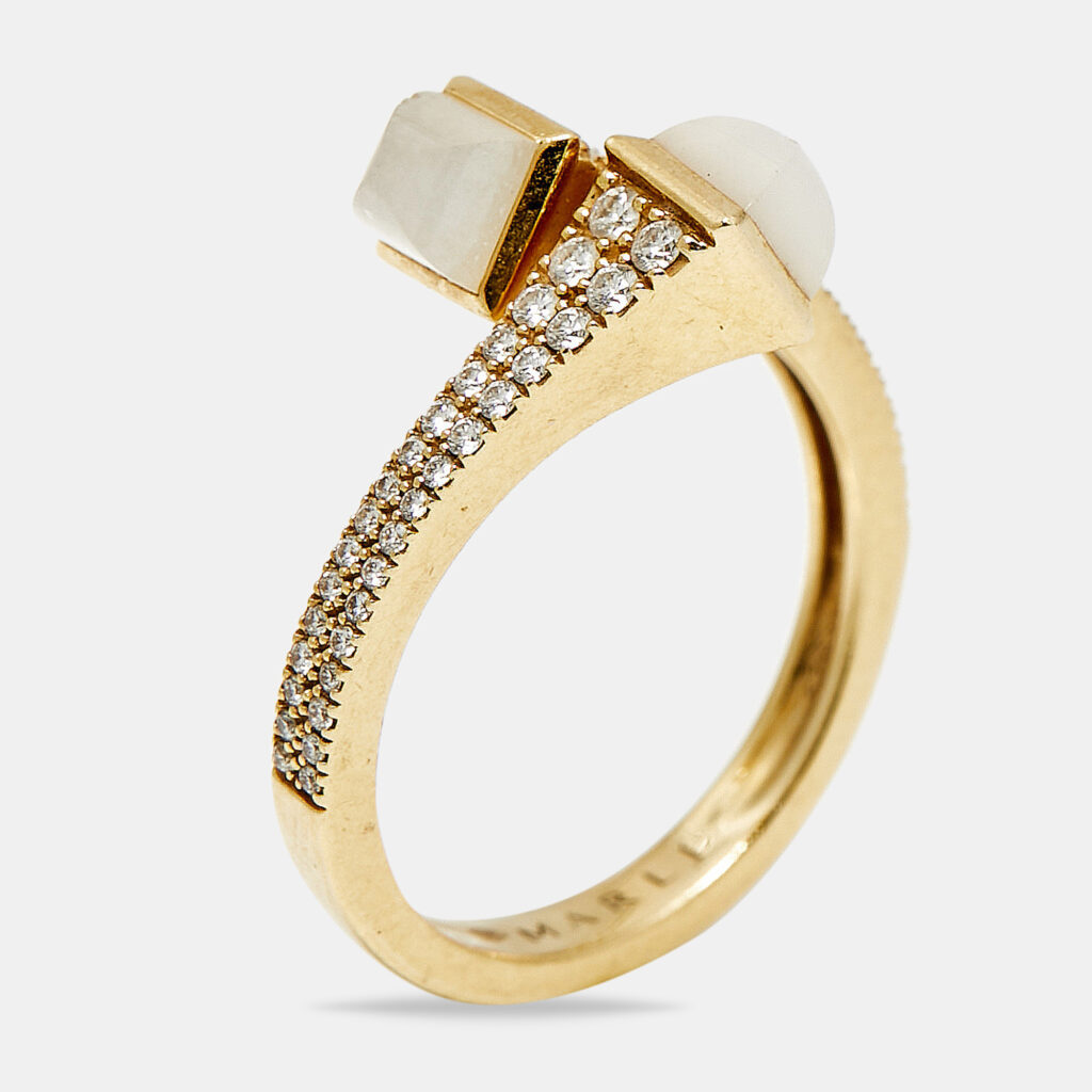 luxury-women-marli-used-fine-jewelry-p1222870-005-1.jpg Marli Cleo Moonstone Diamonds 18k Yellow Gold Ring Size 52