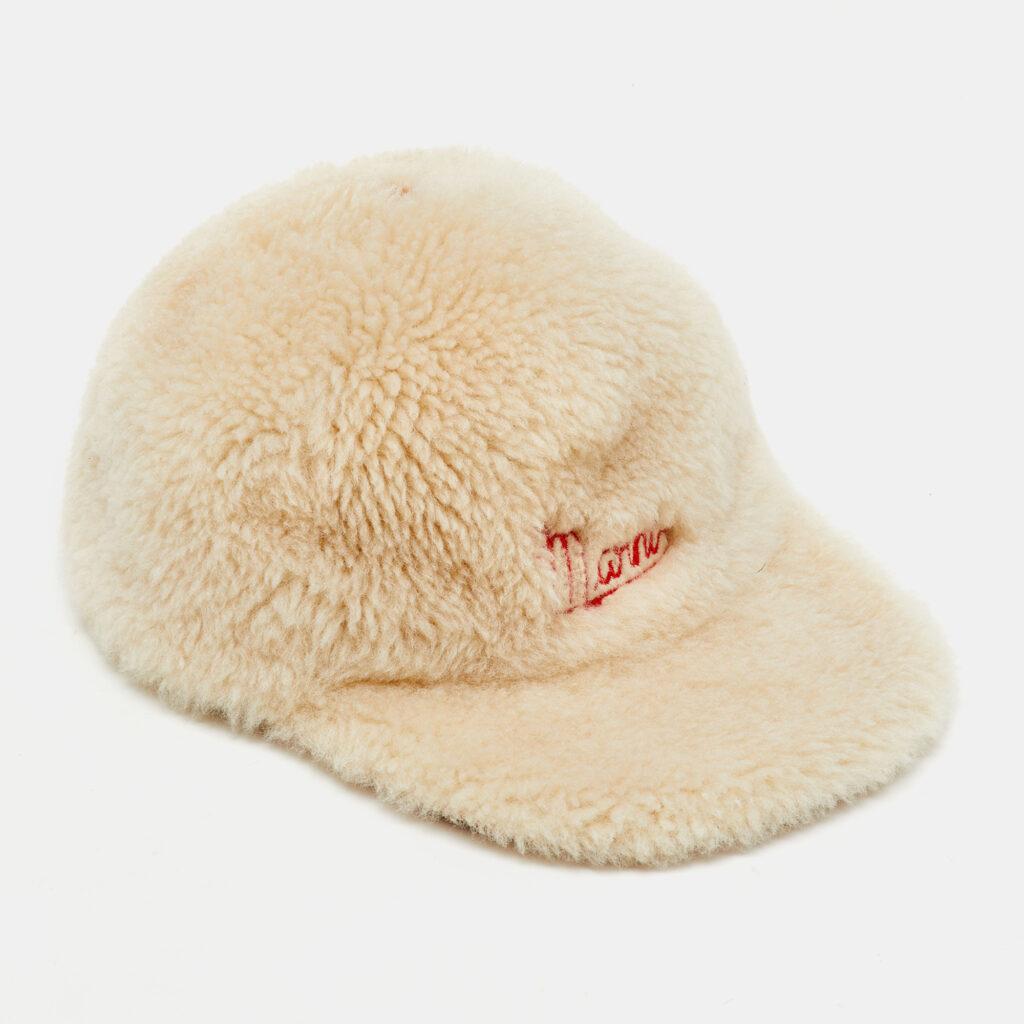 Marni Beige Logo Embroidered Shearling& Leather Baseball Cap M Marni Beige Logo Embroidered Shearling& Leather Baseball Cap M