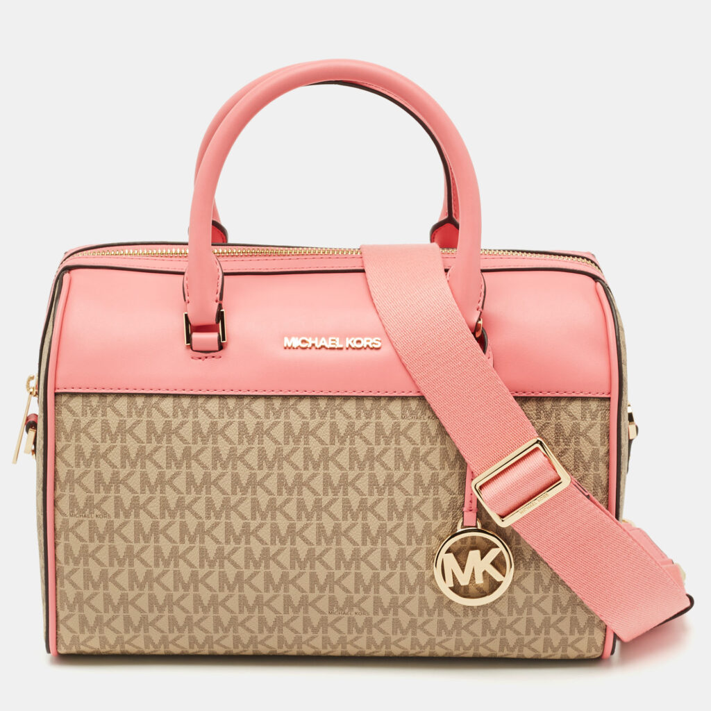 Michael Kors Tea Rose/Beige Signature Coated Canvas Medium Travel Duffle Bag Michael Kors Tea Rose/Beige Signature Coated Canvas Medium Travel Duffle Bag