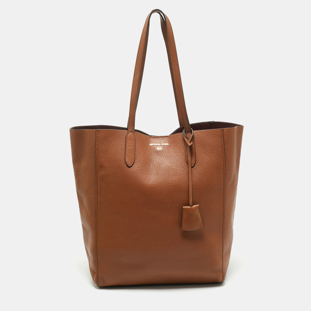 luxury-women-michael-kors-used-handbags-p1169016-007-1.jpg Michael Kors Brown Leather Sinclair Tote