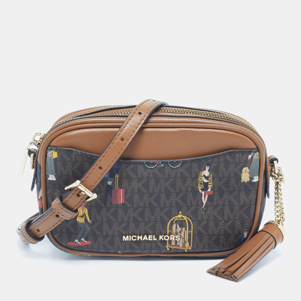 Michael Kors Brown Signature Coated Canvas Jet Set Girls Convertible Belt Bag Michael Kors Brown Signature Coated Canvas Jet Set Girls Convertible Belt Bag
